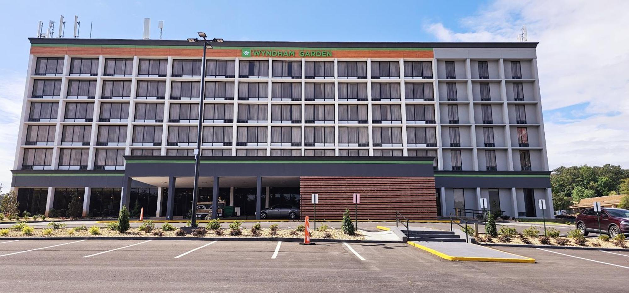 Wyndham Garden Atlanta Airport Hotel College Park Exterior photo